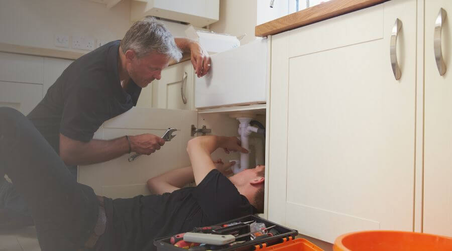 Expert burst pipe repair services in Lennox, SD